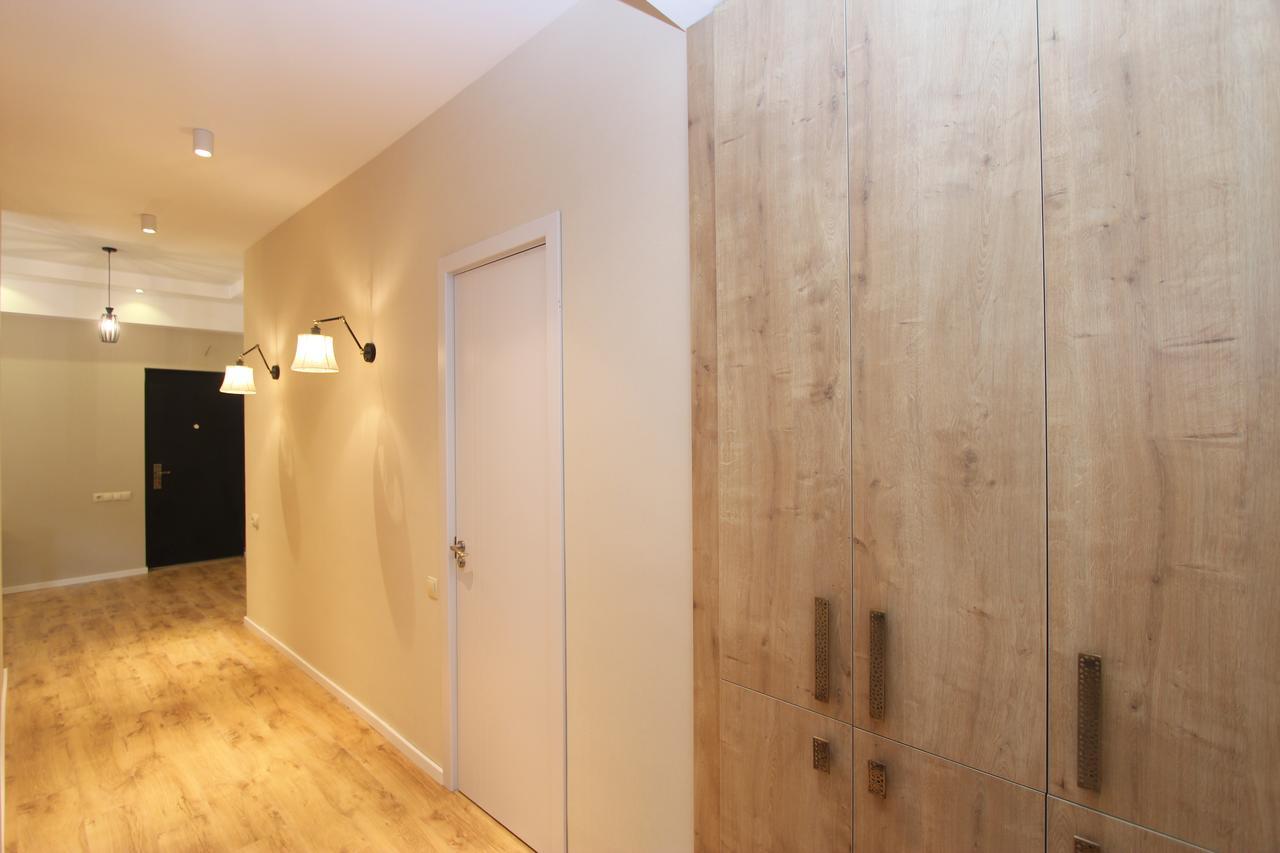 New Apartment In Old ティビリシ エクステリア 写真